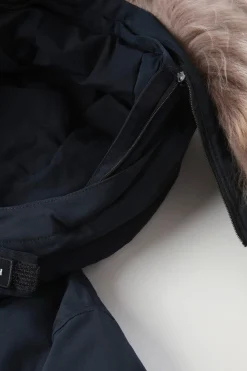 Parka><noscript><img width=