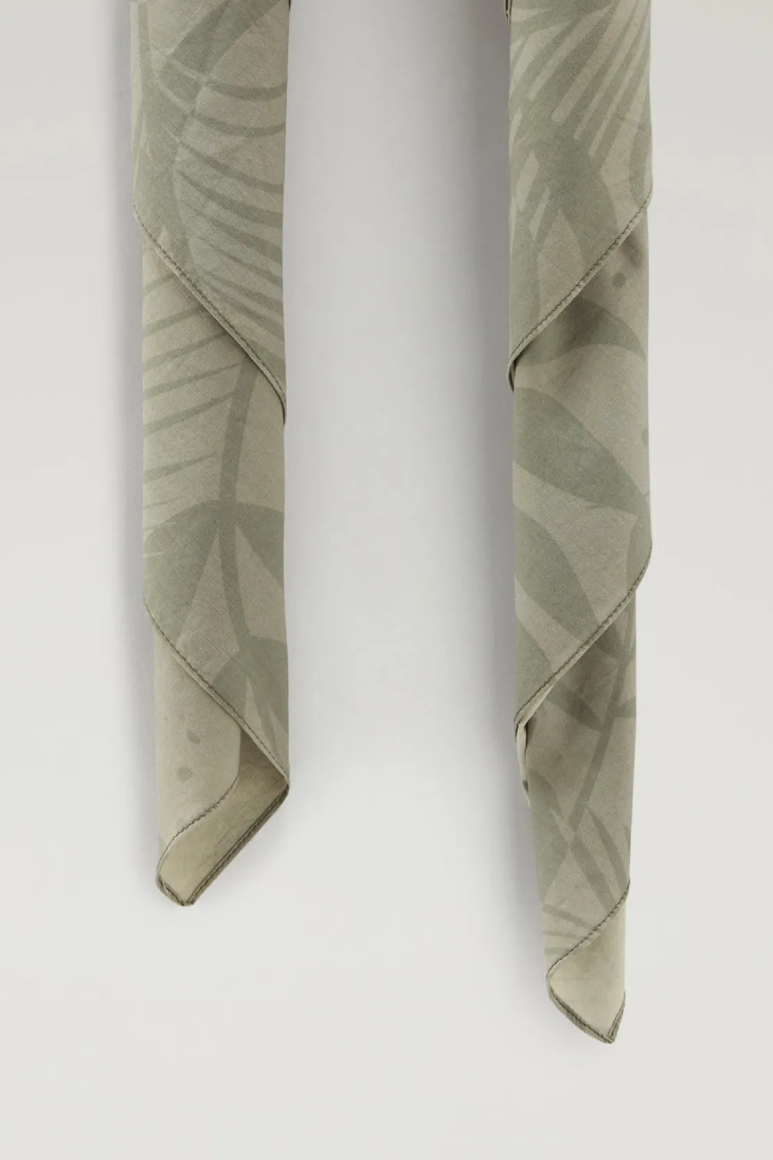 Sciarpe|Sciarpe>Woolrich Bandana In Puro Cotone Con Stampa Tinta In Capo Sage Flower
