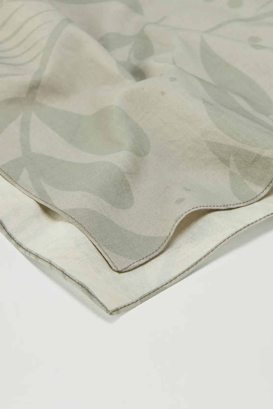 Sciarpe|Sciarpe>Woolrich Bandana In Puro Cotone Con Stampa Tinta In Capo Sage Flower