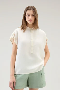 Camicie e giacche a camicia>Woolrich Blusa In Misto Lino Plaster White