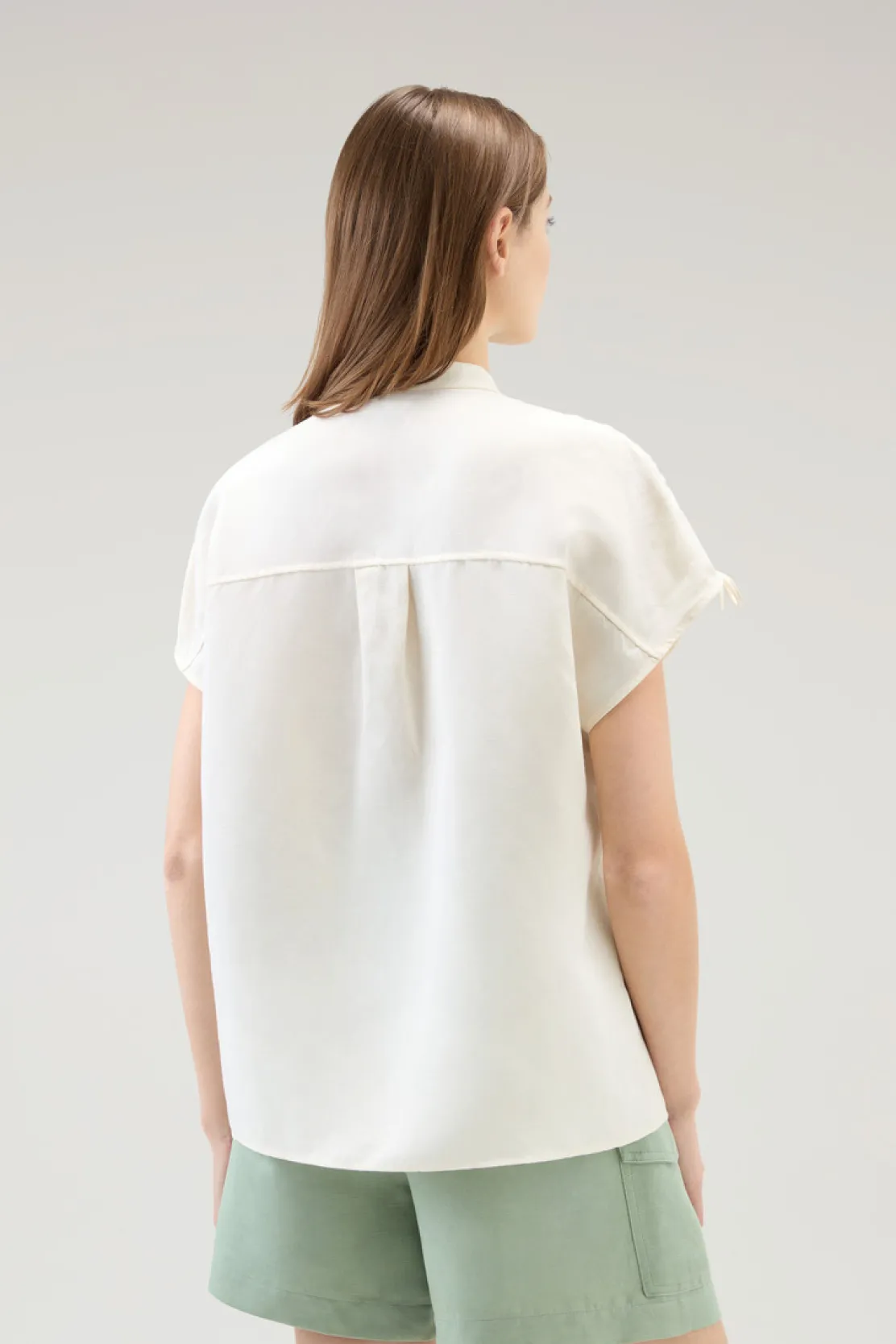 Camicie e giacche a camicia>Woolrich Blusa In Misto Lino Plaster White