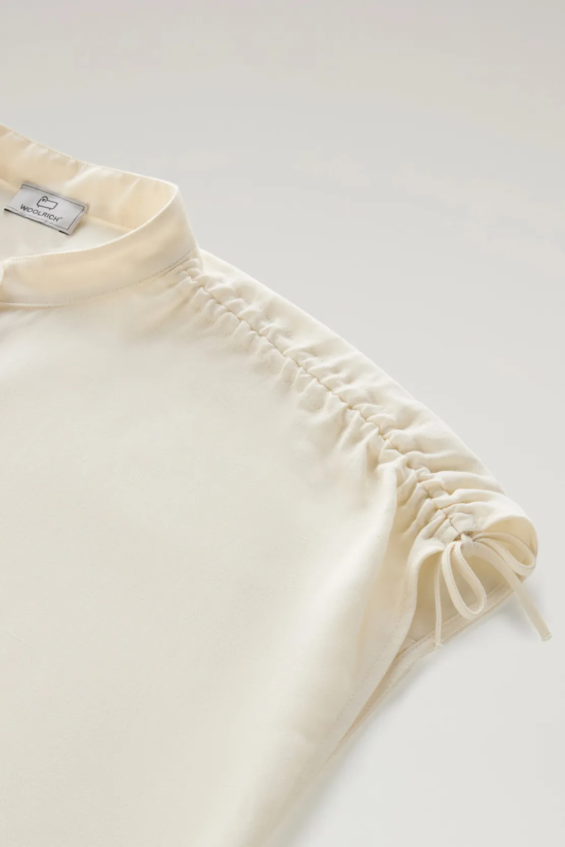 Camicie e giacche a camicia>Woolrich Blusa In Misto Lino Plaster White