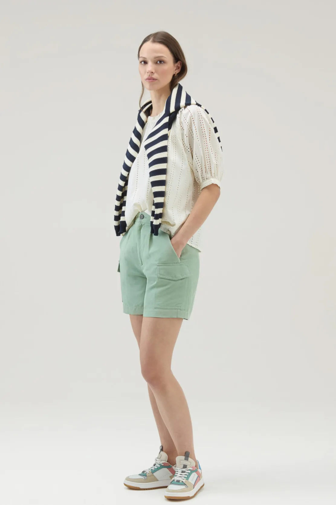 Camicie e giacche a camicia>Woolrich Blusa In Puro Cotone Ricamato Plaster White