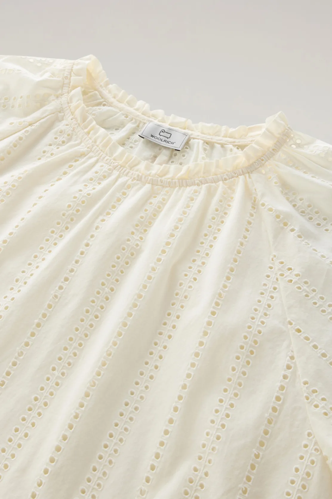 Camicie e giacche a camicia>Woolrich Blusa In Puro Cotone Ricamato Plaster White