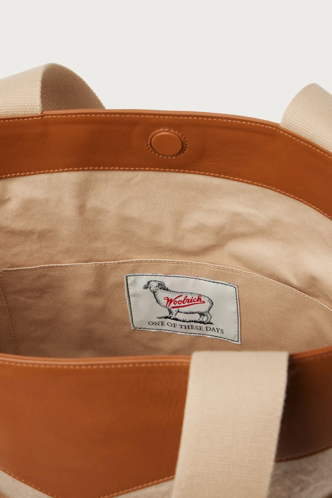 One Of These Days / Woolrich>Woolrich Borsa Tote In Puro Cotone Con Manici In Pelle - One Of These Days / Stripe Sand