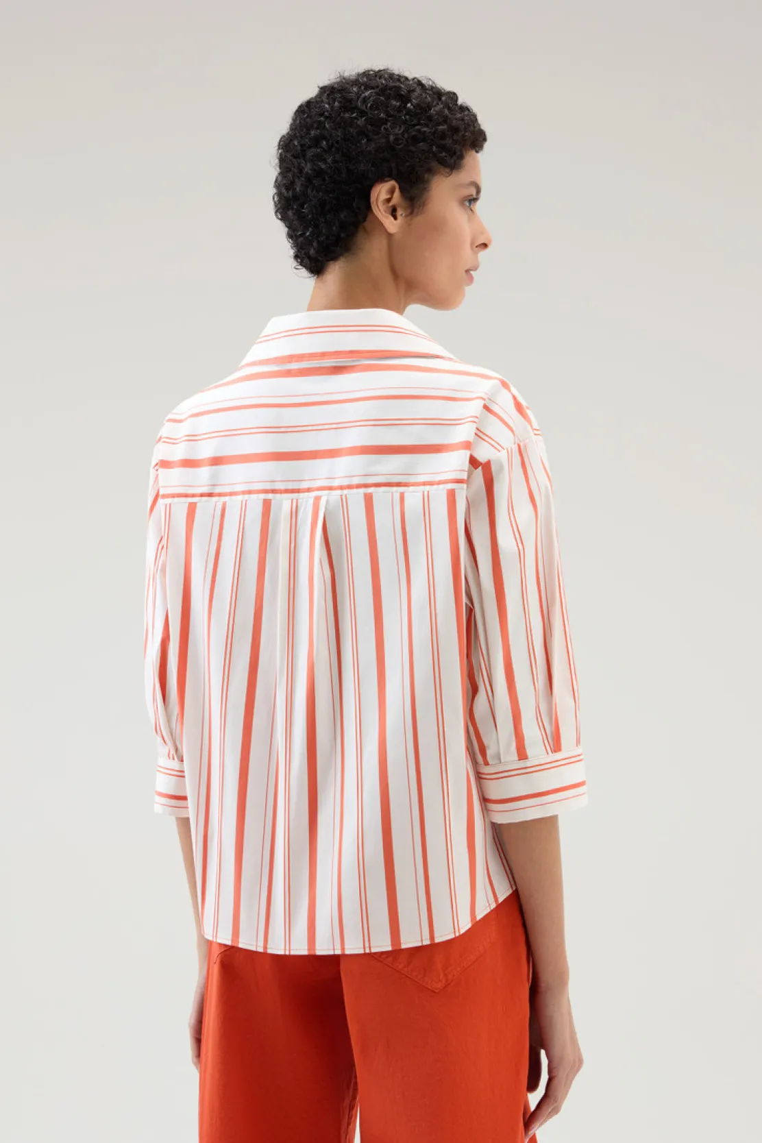 Camicie e giacche a camicia>Woolrich Camicia In Popeline Di Misto Cotone A Righe Plaster White Stripe