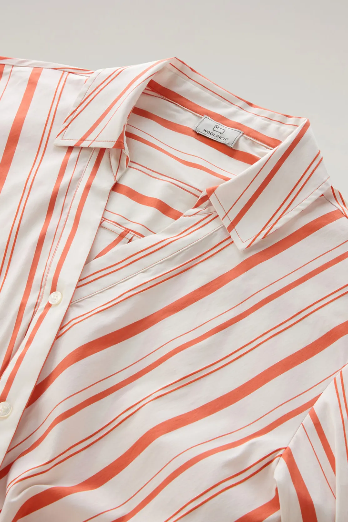 Camicie e giacche a camicia>Woolrich Camicia In Popeline Di Misto Cotone A Righe Plaster White Stripe