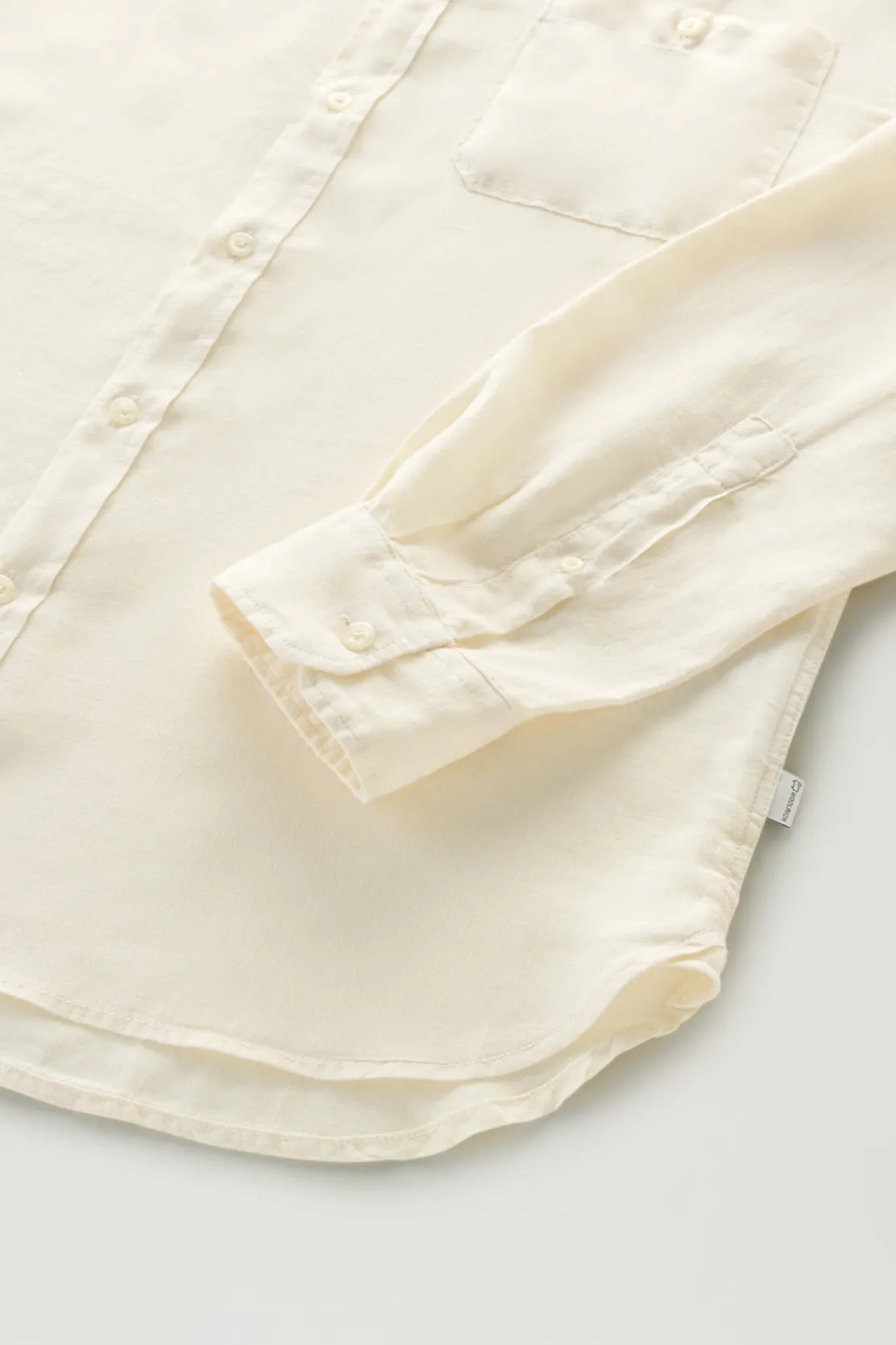 Camicie>Woolrich Camicia In Puro Lino Tinta In Capo Con Colletto Alla Coreana Milky Cream