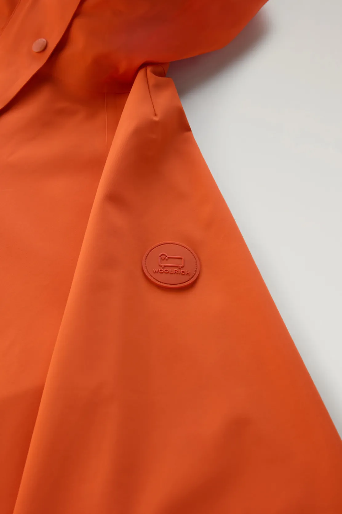 Giacche>Woolrich Cappa In Nylon High Tech Con Cappuccio Koi