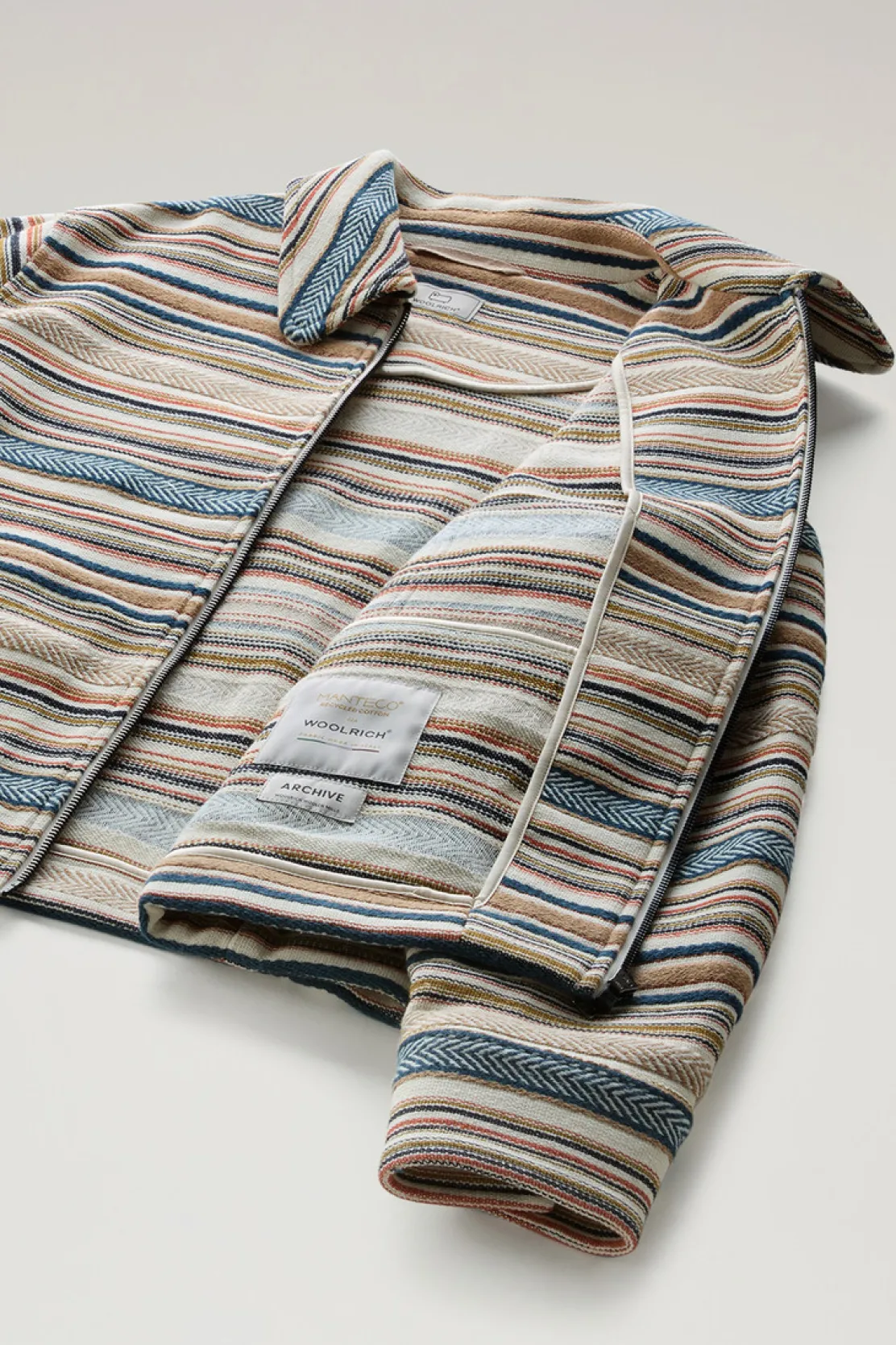 Camicie e giacche a camicia>Woolrich Giacca A Camicia Gentry In Misto Cotone Riciclato Manteco Ethnic White Stripe
