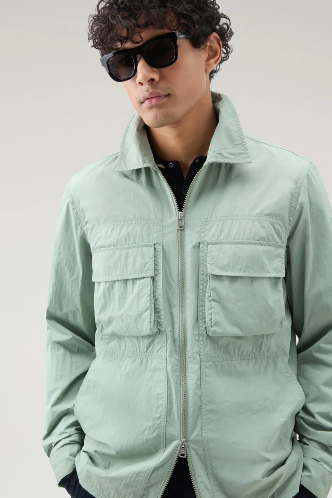 Giacche a camicia>Woolrich Giacca A Camicia In Nylon Crinkle Sage