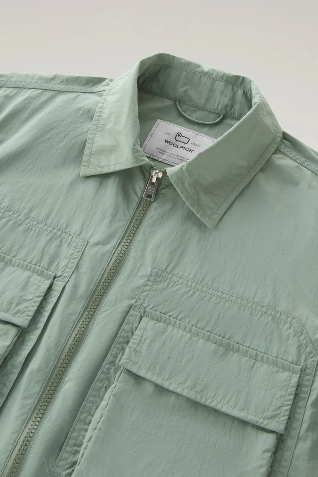 Giacche a camicia>Woolrich Giacca A Camicia In Nylon Crinkle Sage
