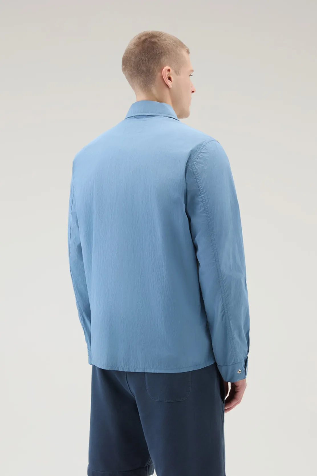 Giacche a camicia>Woolrich Giacca A Camicia In Nylon Crinkle Pastel Indigo