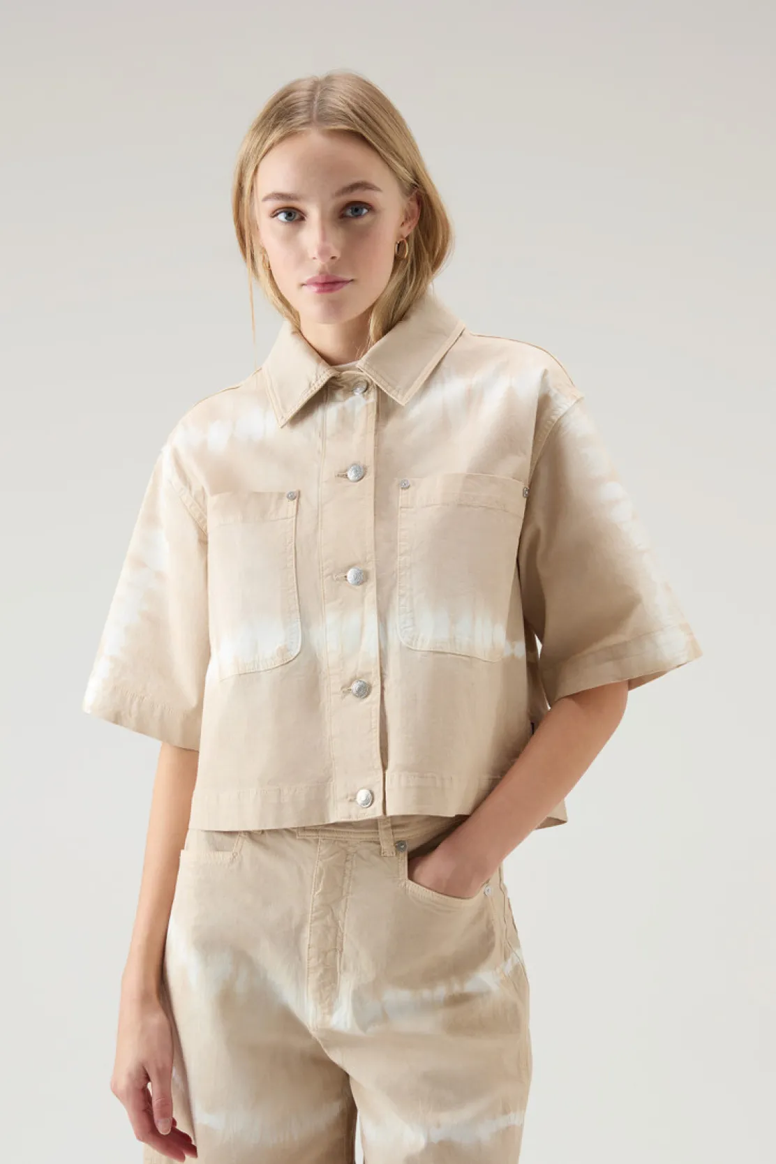 Camicie e giacche a camicia>Woolrich Giacca A Camicia Tinta In Capo In Twill Di Cotone Elasticizzato Light Oak