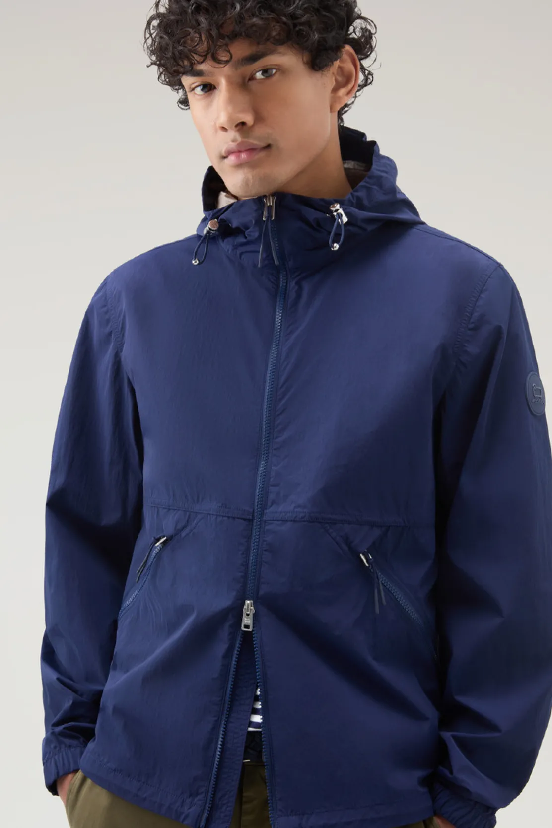 Giacche>Woolrich Giacca A Vento In Nylon Crinkle Con Cappuccio Maritime Blue