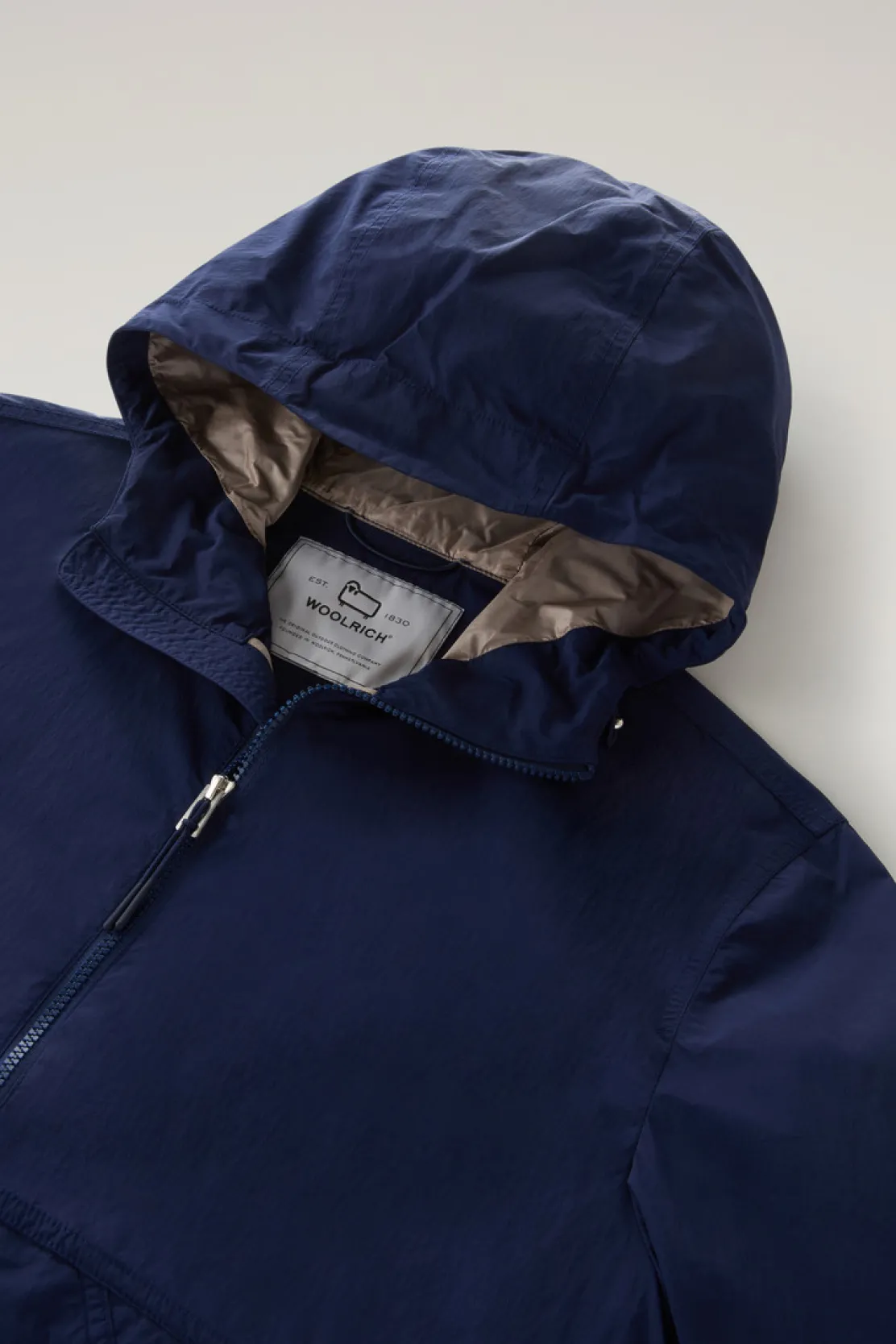 Giacche>Woolrich Giacca A Vento In Nylon Crinkle Con Cappuccio Maritime Blue