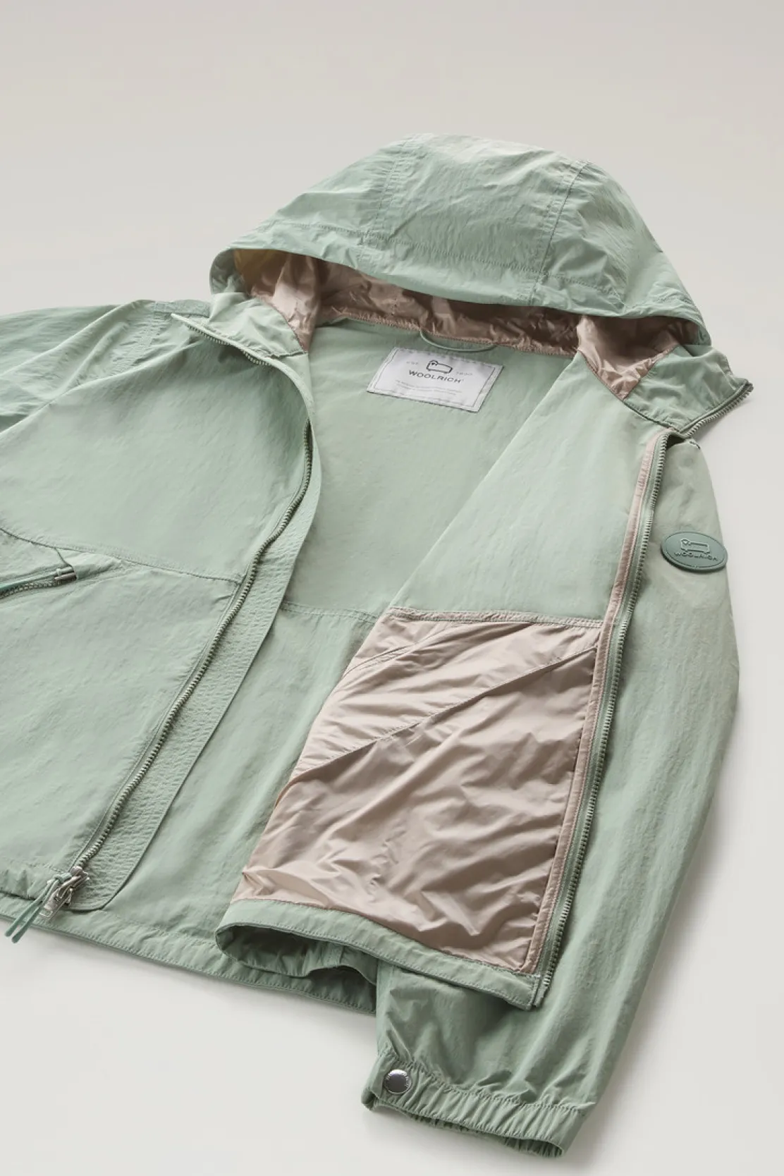 Giacche>Woolrich Giacca A Vento In Nylon Crinkle Con Cappuccio Sage