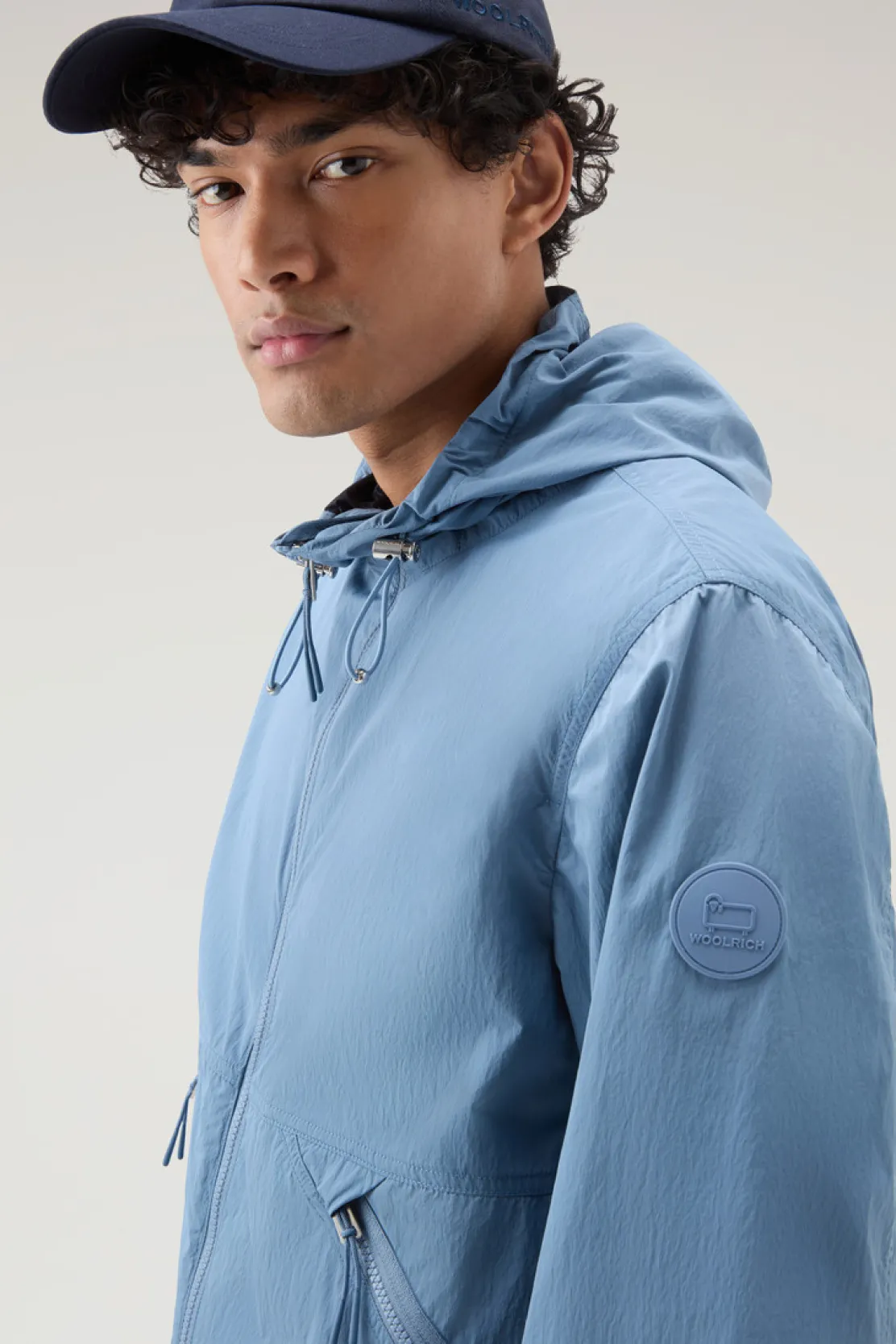 Giacche>Woolrich Giacca A Vento In Nylon Crinkle Con Cappuccio Pastel Indigo