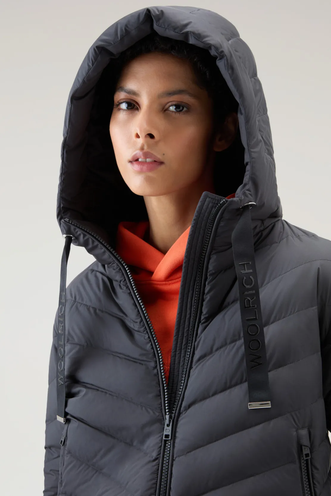Piumini leggeri>Woolrich Giacca In Microfibra Con Trapuntatura Chevron E Cappuccio Black
