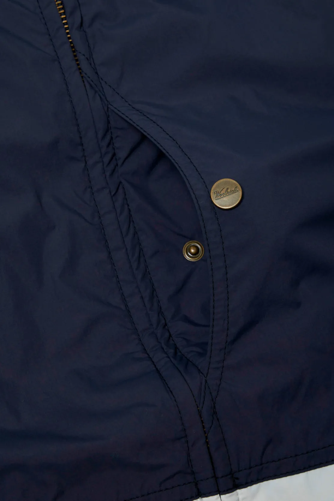 Outdoor Label Designed in Japan|Giacche>Woolrich Giacca In Nylon Ripstop Con Cappuccio Richiudibile Navy