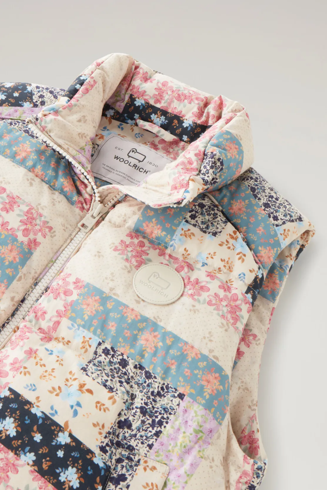 Gilet>Woolrich Gilet Trapuntato Pennsylvania Con Stampa Patchwork Cream Patchwork