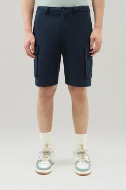 Pantaloni e pantaloncini>Woolrich Pantaloncini Cargo Tinti In Capo In Cotone Elasticizzato Melton Blue