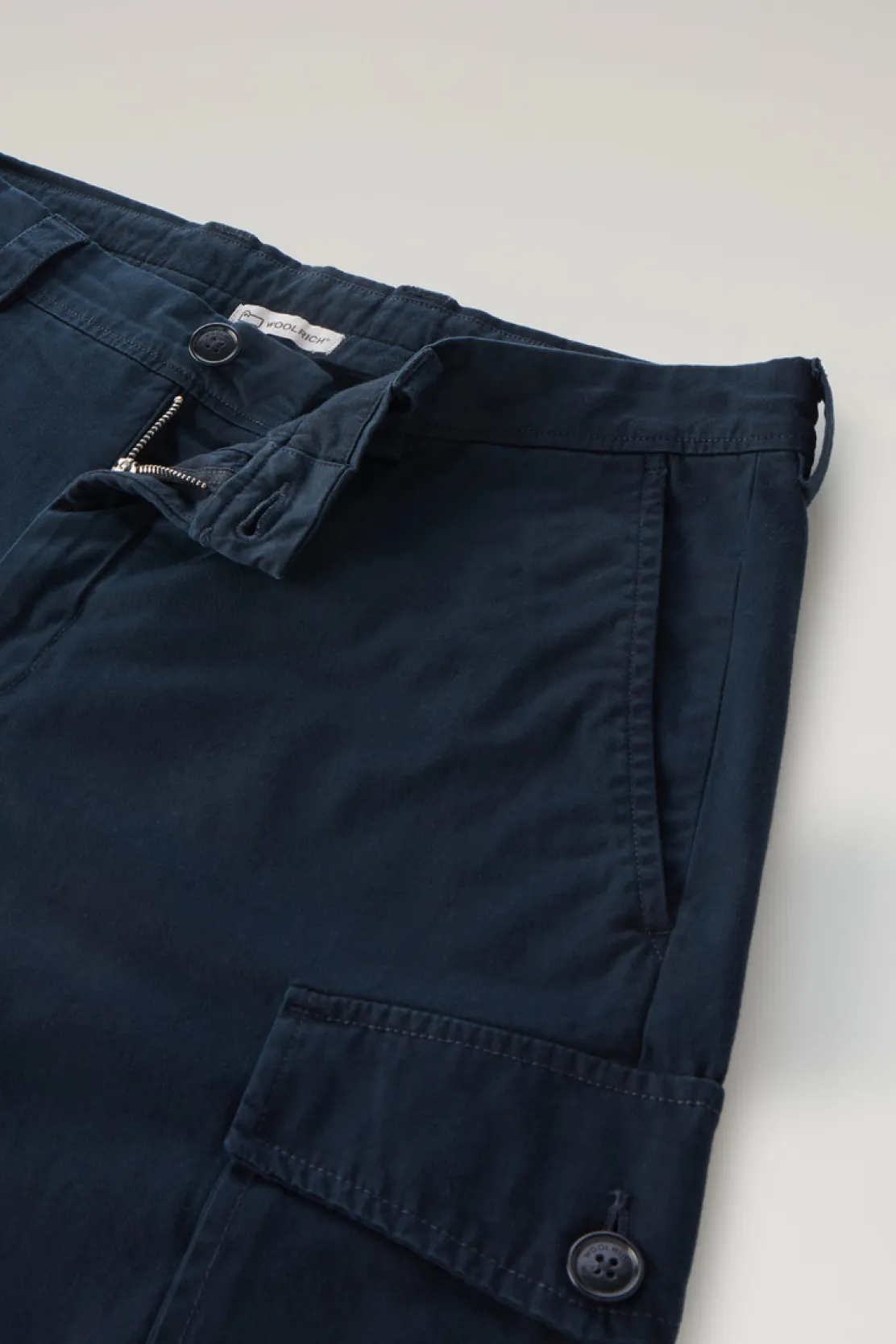 Pantaloni e pantaloncini>Woolrich Pantaloncini Cargo Tinti In Capo In Cotone Elasticizzato Melton Blue