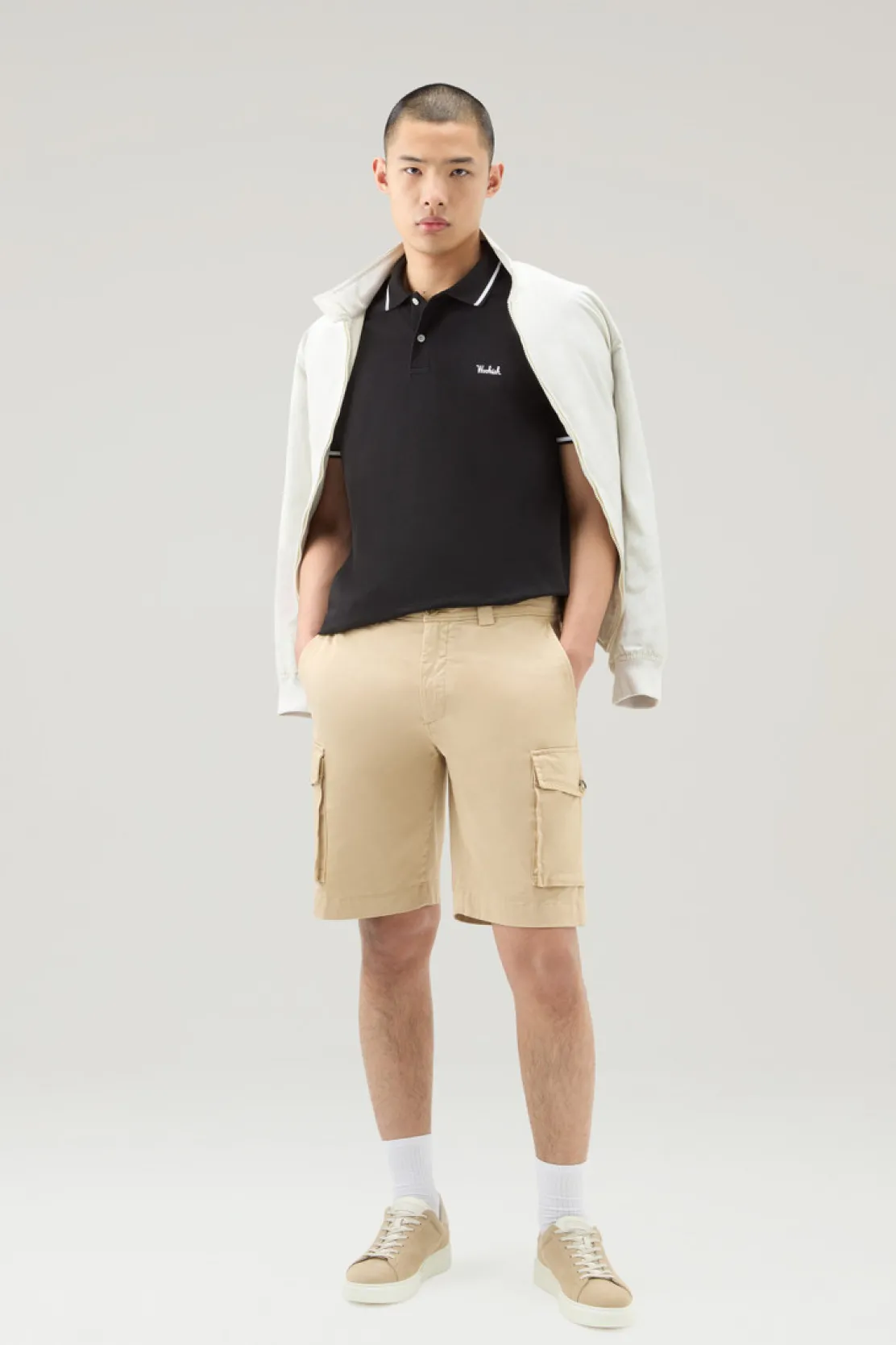 Pantaloni e pantaloncini>Woolrich Pantaloncini Cargo Tinti In Capo In Cotone Elasticizzato Beach Sand