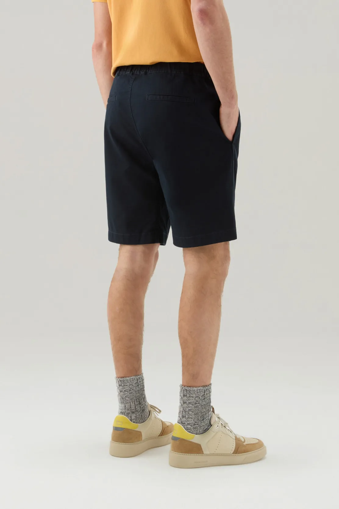 Pantaloni e pantaloncini>Woolrich Pantaloncini Chino Tinti In Capo In Cotone Elasticizzato Melton Blue