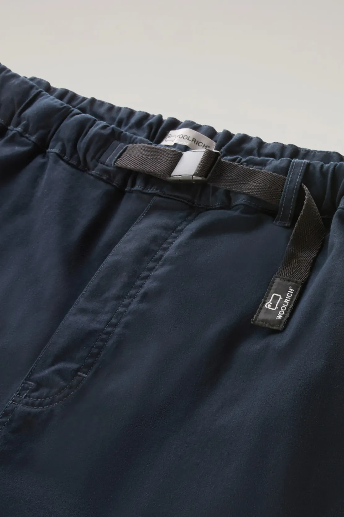 Pantaloni e pantaloncini>Woolrich Pantaloncini Chino Tinti In Capo In Cotone Elasticizzato Melton Blue