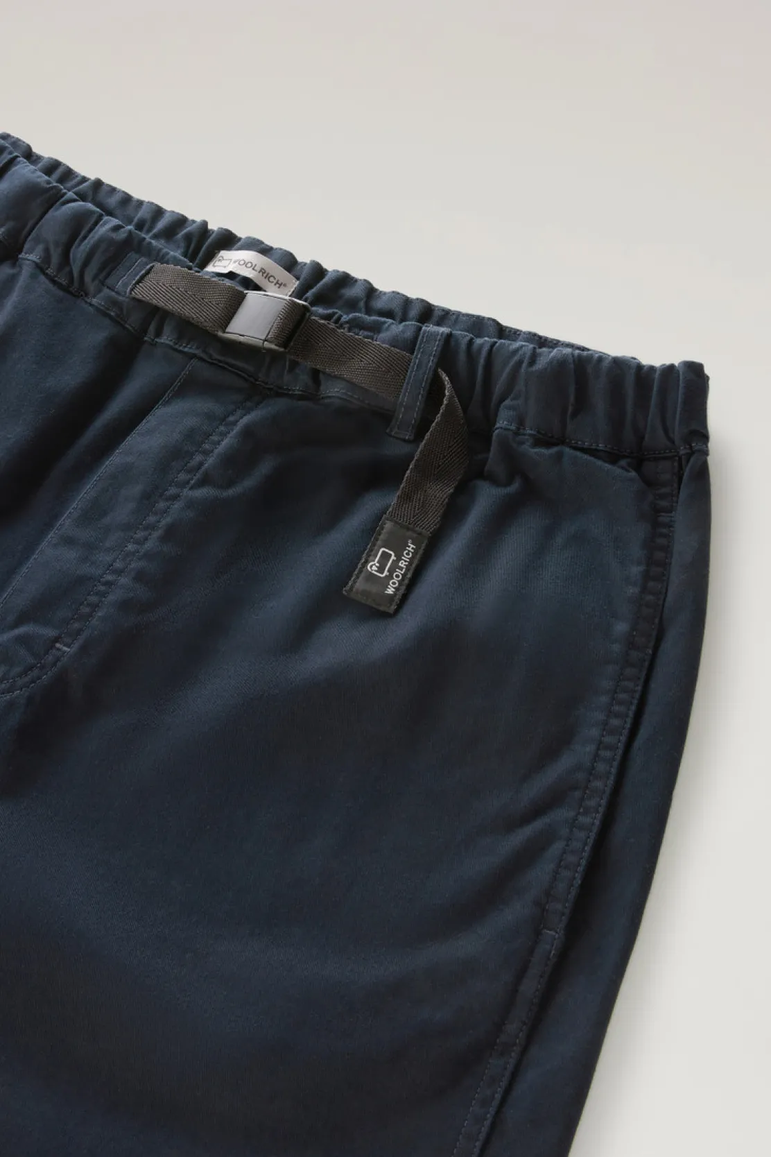 Pantaloni e pantaloncini>Woolrich Pantaloncini Chino Tinti In Capo In Cotone Elasticizzato Melton Blue