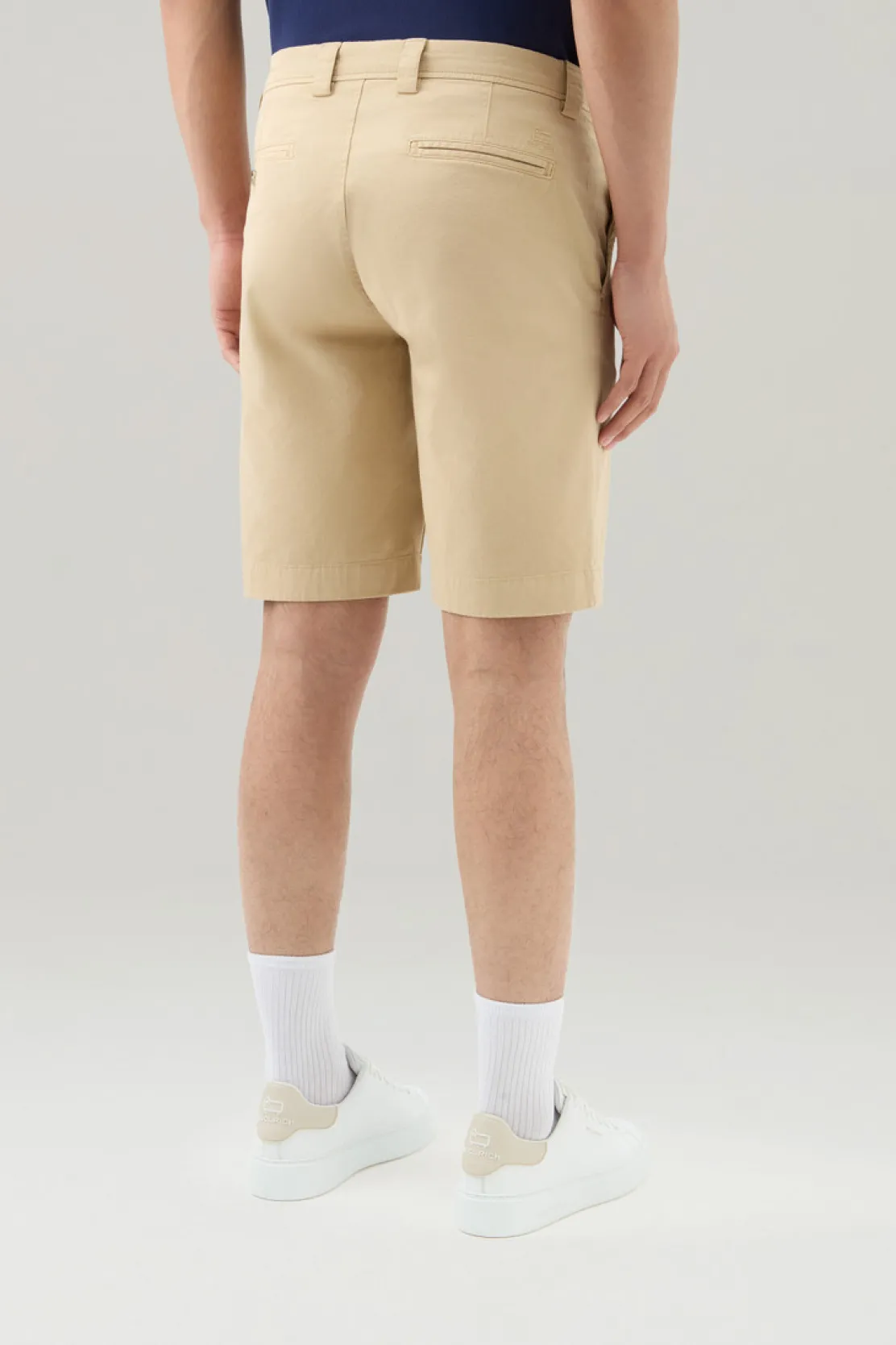 Pantaloni e pantaloncini>Woolrich Pantaloncini Chino Tinti In Capo In Cotone Elasticizzato Beach Sand