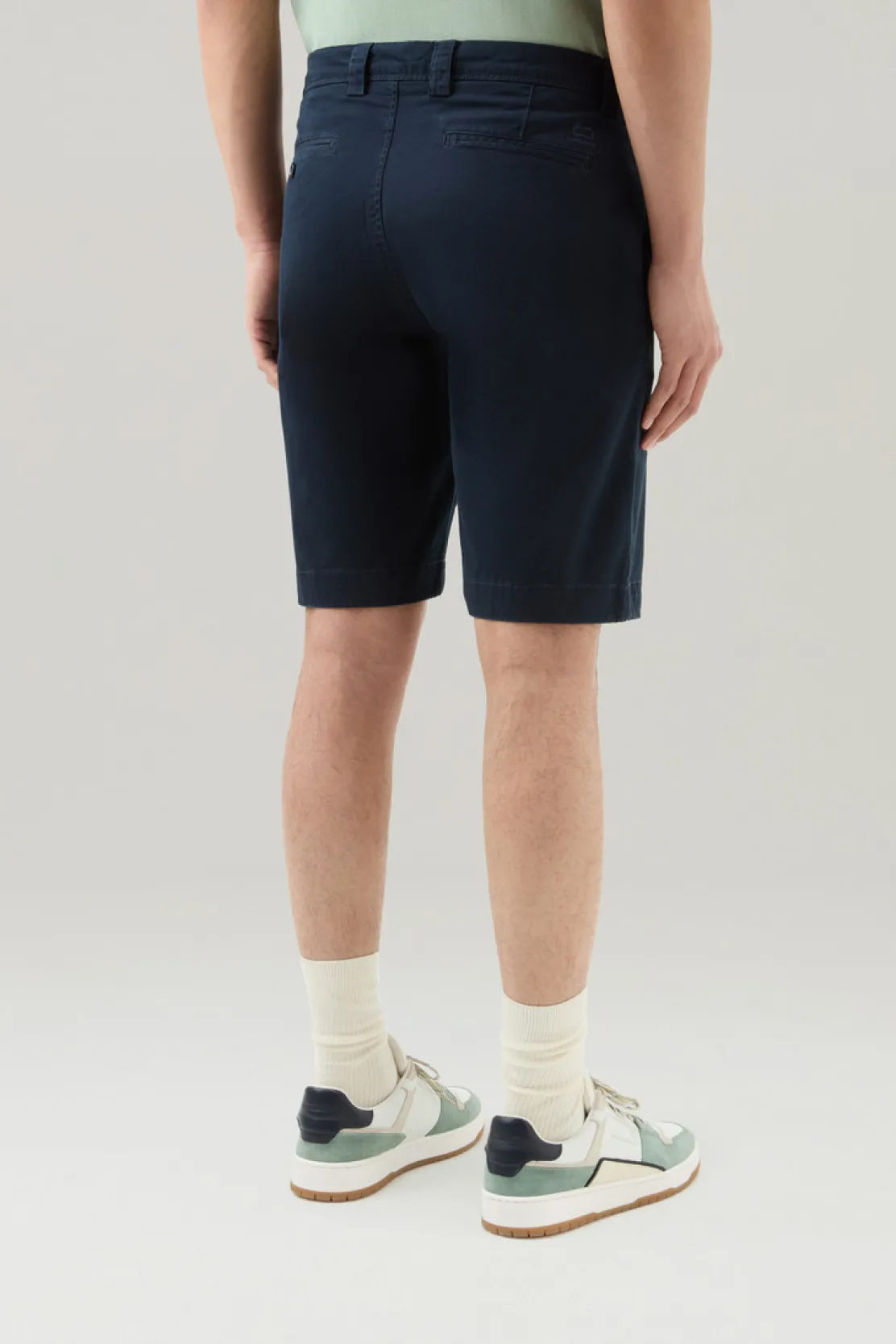 Pantaloni e pantaloncini>Woolrich Pantaloncini Chino Tinti In Capo In Cotone Elasticizzato Melton Blue
