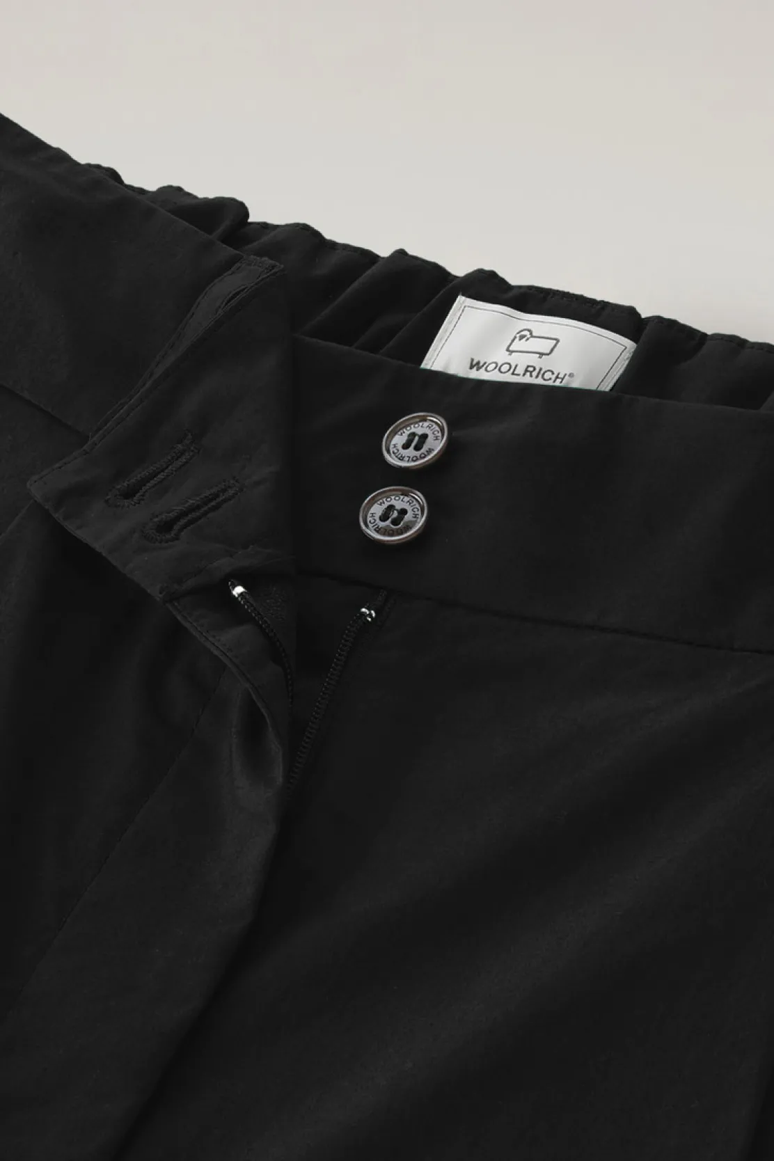 Pantaloni e pantaloncini>Woolrich Pantaloncini In Popeline Di Puro Cotone Black