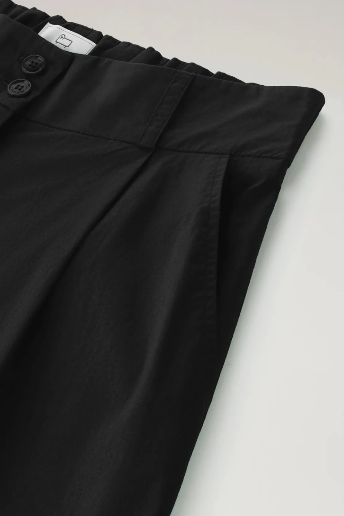 Pantaloni e pantaloncini>Woolrich Pantaloncini In Popeline Di Puro Cotone Black
