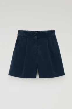 Pantaloni e pantaloncini><noscript><img width=