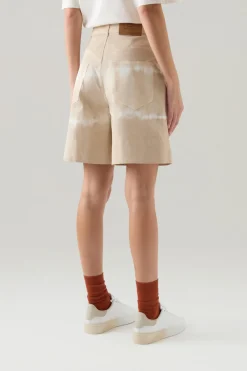 Pantaloni e pantaloncini><noscript><img width=