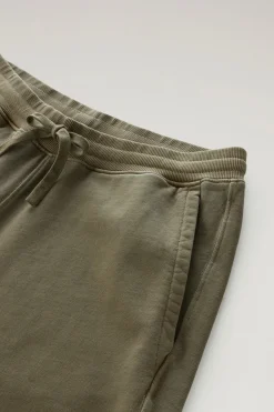 Pantaloni e pantaloncini><noscript><img width=