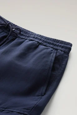 Pantaloni e pantaloncini><noscript><img width=