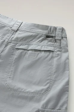 Pantaloni e pantaloncini><noscript><img width=