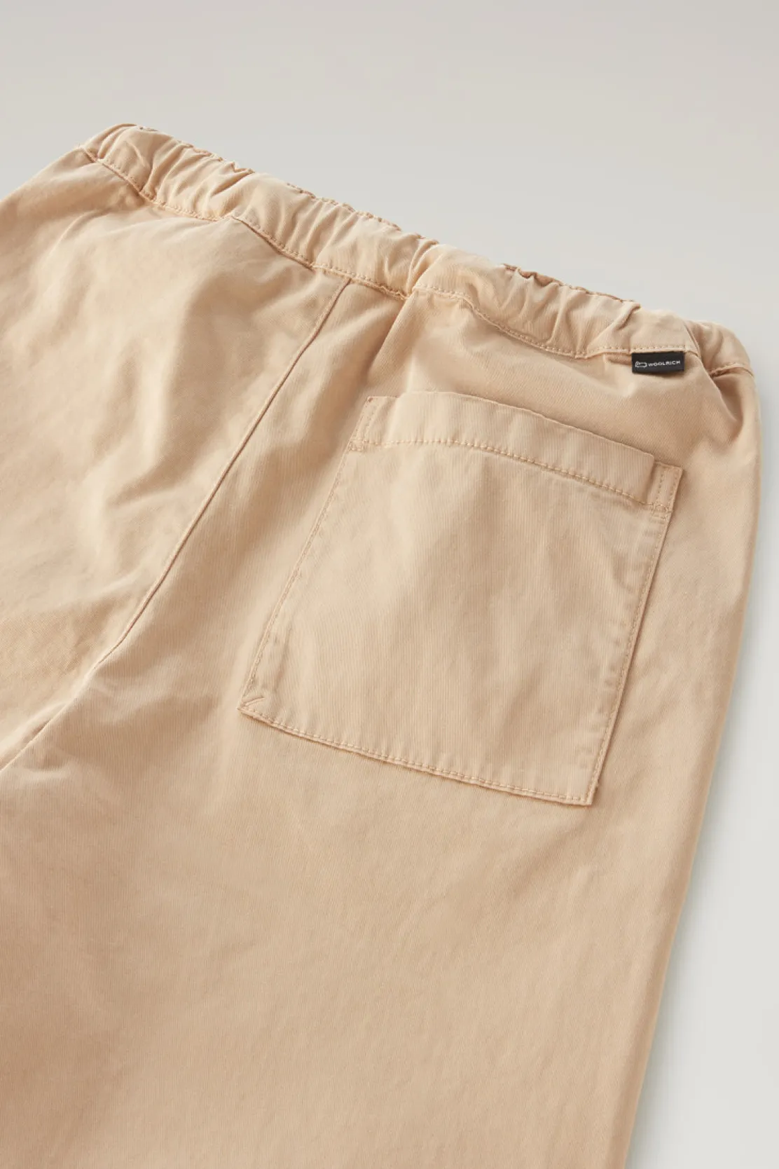 Abbigliamento>Woolrich Pantaloni Da Bambino Tinti In Capo In Cotone Elasticizzato Beach Sand