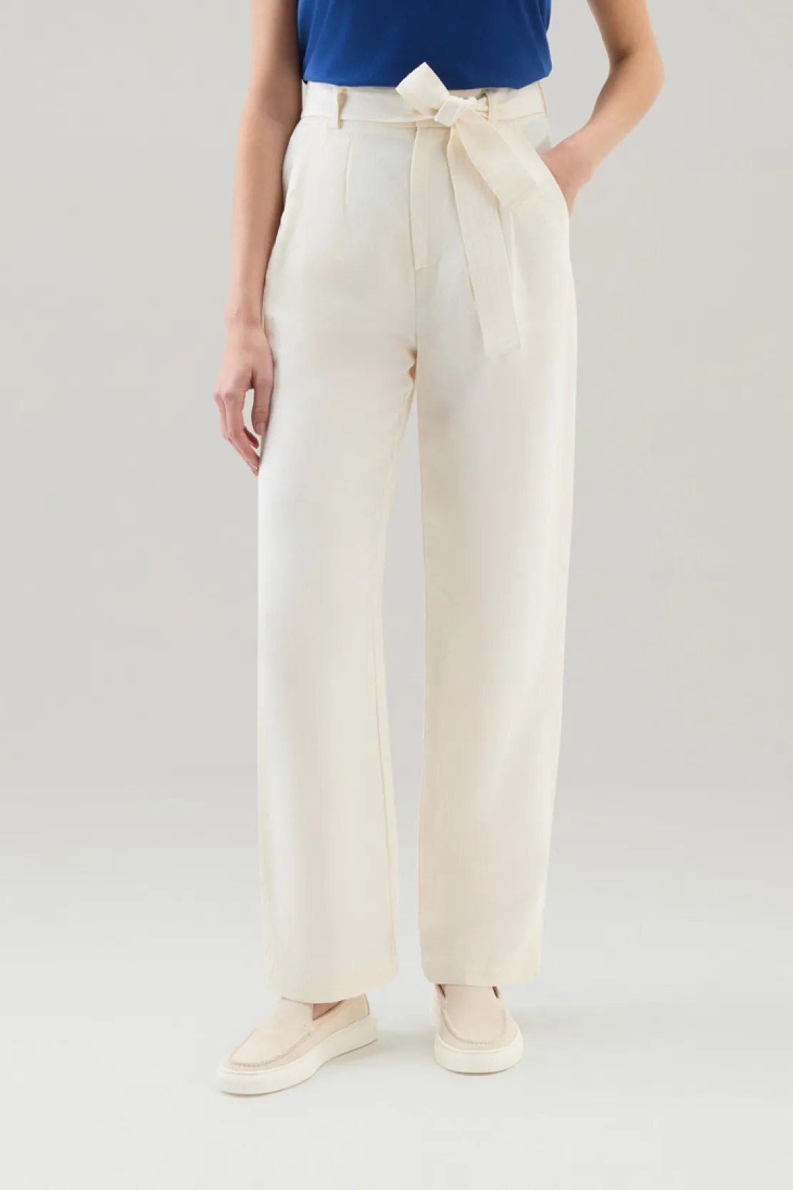 Pantaloni e pantaloncini>Woolrich Pantaloni In Misto Lino Con Cintura In Tessuto Plaster White