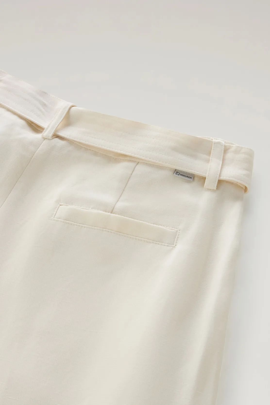 Pantaloni e pantaloncini>Woolrich Pantaloni In Misto Lino Con Cintura In Tessuto Plaster White