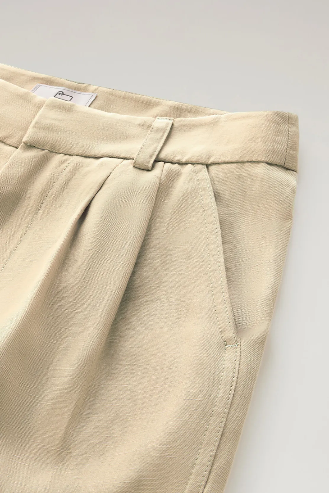 Pantaloni e pantaloncini>Woolrich Pantaloni In Misto Lino Con Cintura In Tessuto Feather Beige