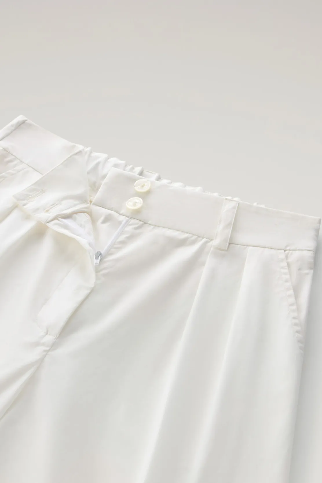Pantaloni e pantaloncini>Woolrich Pantaloni In Popeline Di Puro Cotone Plaster White