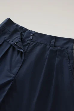 Pantaloni e pantaloncini><noscript><img width=