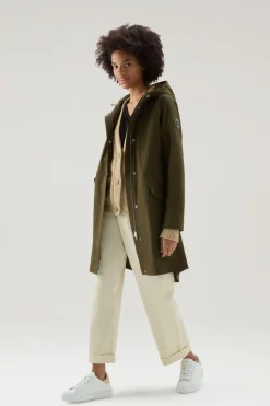 Parka>Woolrich Parka Estivo Lungo In Tessuto Urban Touch Con Cappuccio Dark Green
