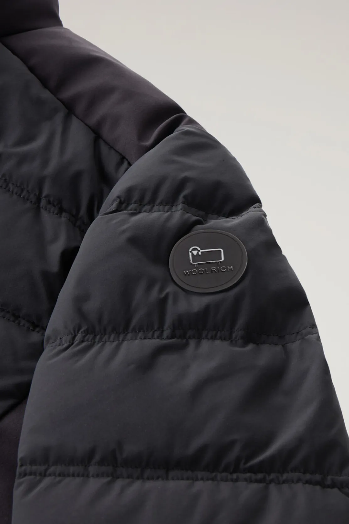 Piumini|Giacche>Woolrich Piumino Bering In Nylon Elasticizzato Black