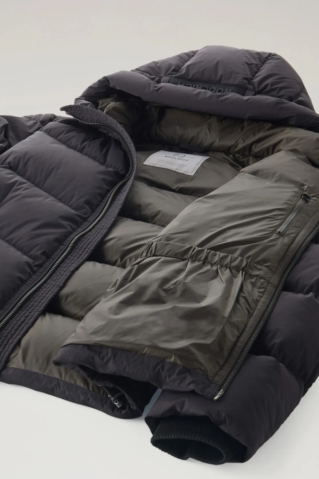 Piumini|Giacche>Woolrich Piumino Premium In Nylon Elasticizzato Black