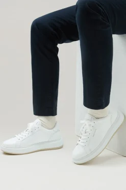 Sneakers><noscript><img width=